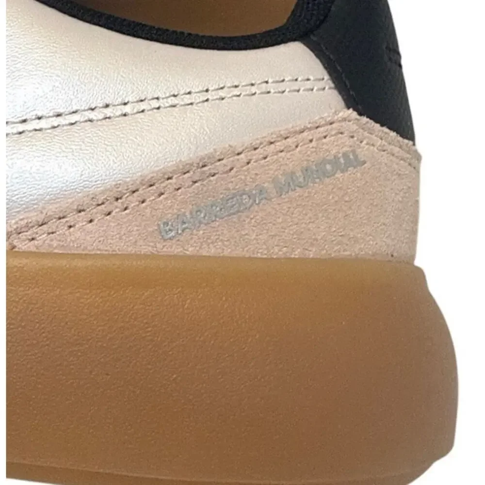 Adidas Barreda Mundial Pink Black Gum Sole Women's Sneakers HP6921 Size 8.5 NWD